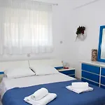 度假居 Marina House 拉多斯