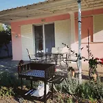 Marina House * 拉多斯