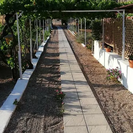 Marina House Ferienhaus Lardos